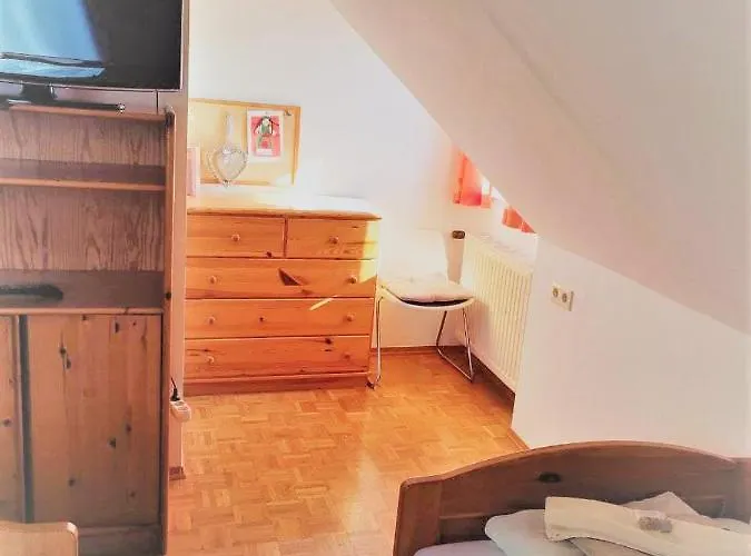 Kilian אורחן 3*